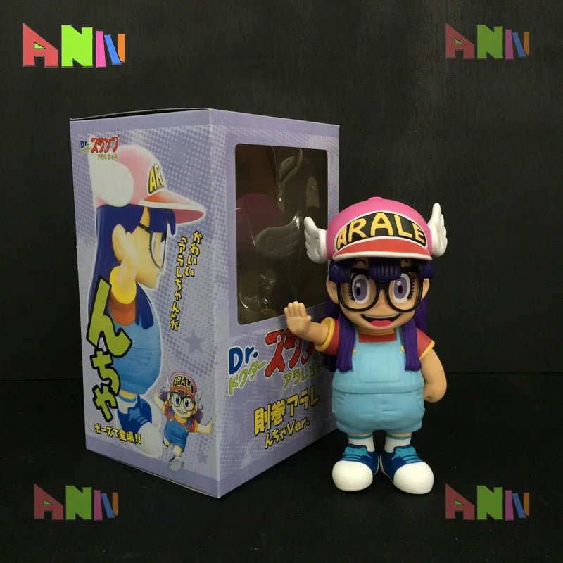 16cm Arale Anime Figure Special Edition Dr Slump Cartoon Stupid Superman Little Child Kawaii Statue Doll Decoration Kid Toy Gift