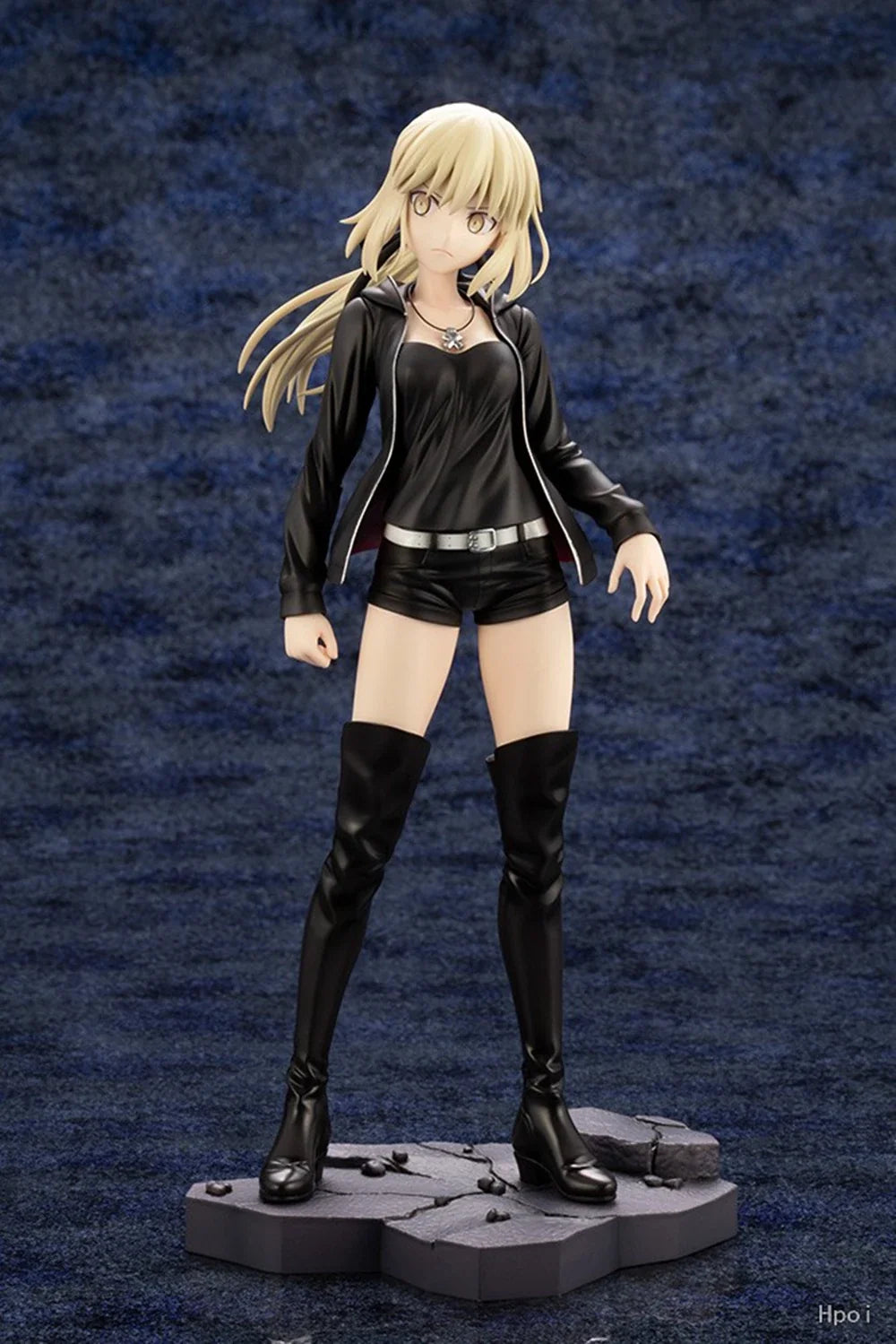 24CM Anime Fate/Grand Order Altria Pendragon 1/7 Saber Figure Standing Sword Model Toy Gift Collection Action Figure PVC