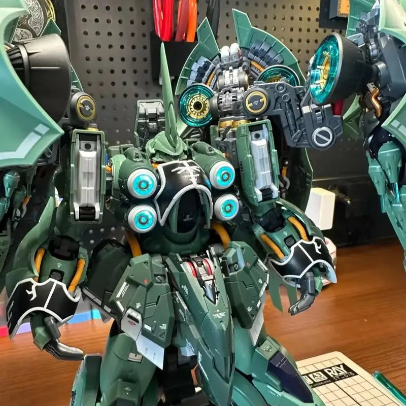 Aerospace Model Works Osiris Aerial Dominator 1/100 Scale Assembling Mecha Toy LED Lighting Movability Collectible Action Figure
