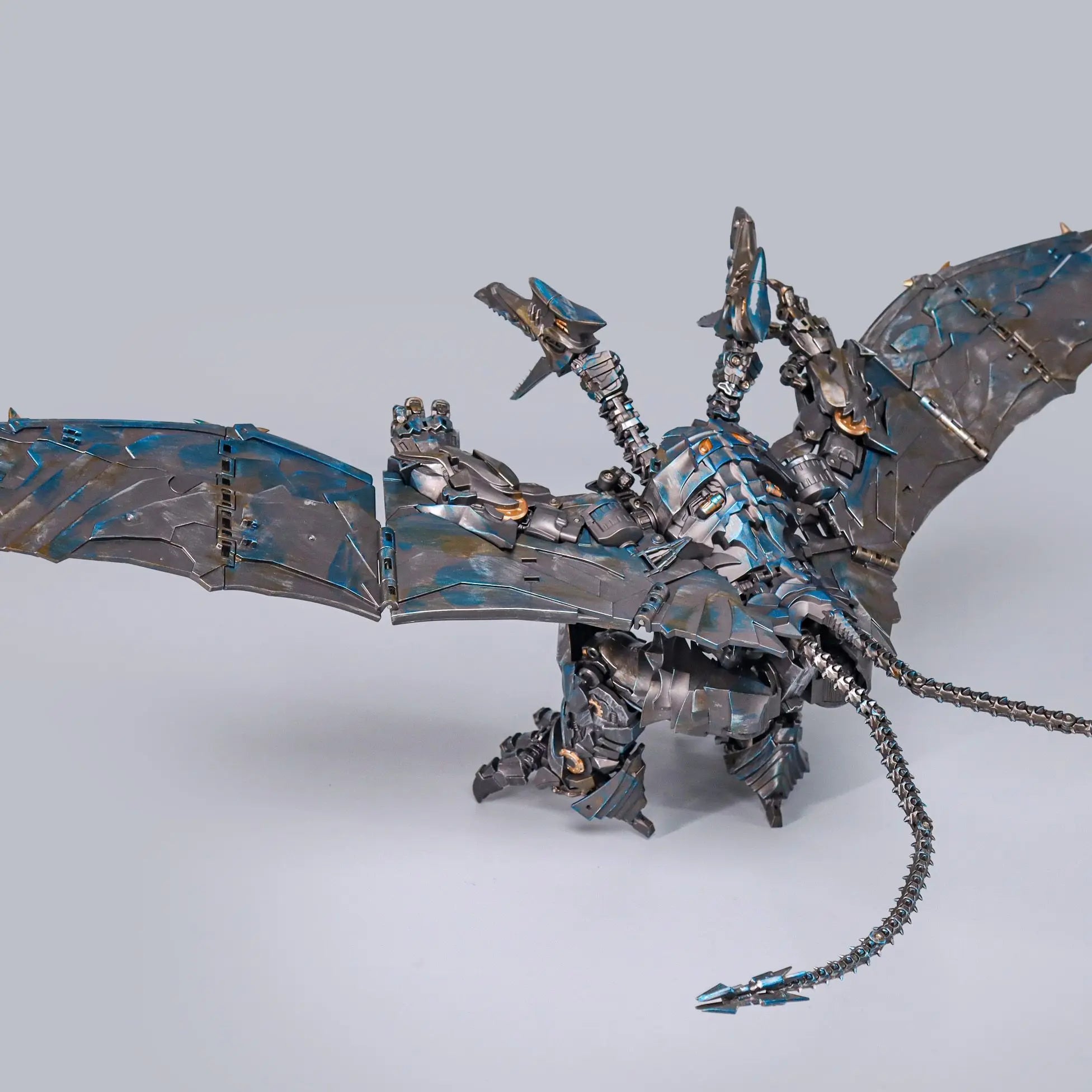 IN STOCK BAIWEI Transformation TW-1104 TW1104 Strafe Robot Swoop Action Figure 27CM