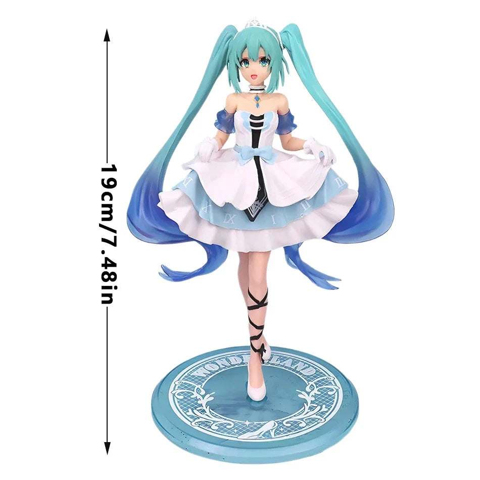 Anime Hatsune Miku 19cm Cinderella Fairy Tale Wonderland Figure, a gift for girls, an anime model ornament.