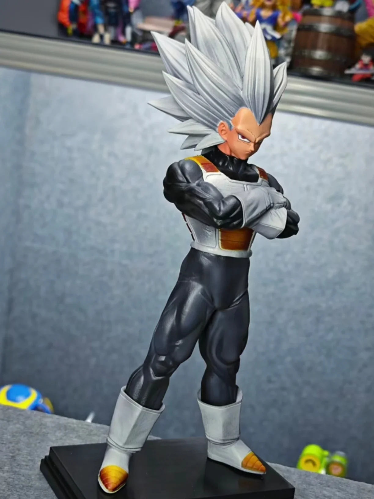 33cm Dragon Ball Z Super Saiyan Vegeta Anime Figures SSJ3 Vegeta Anime Movie Character Toys, Decorations, Collectible Gifts