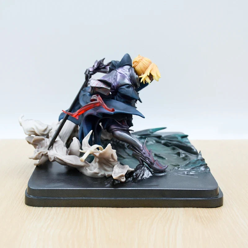 13cm Fate/Grand Order Altria Pendragon Anime Figure Fate/stay night Saber Alter Action Figure Collectible Model Doll Toys Gifts