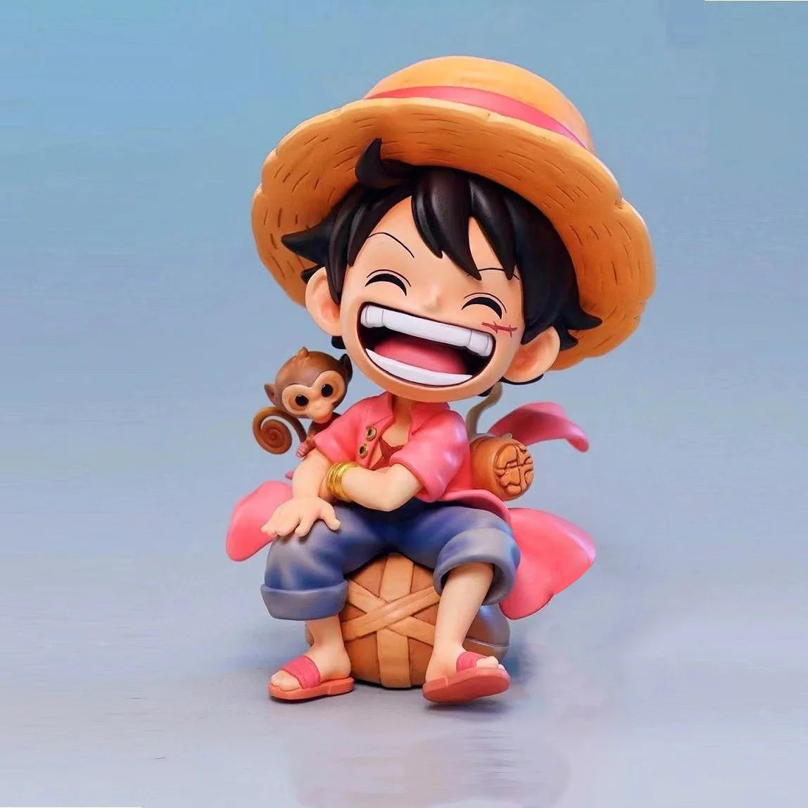 One Piece Navigation King Q sitting posture Luffy Solon Shan Zhi hand-made tide play doll model car ornaments