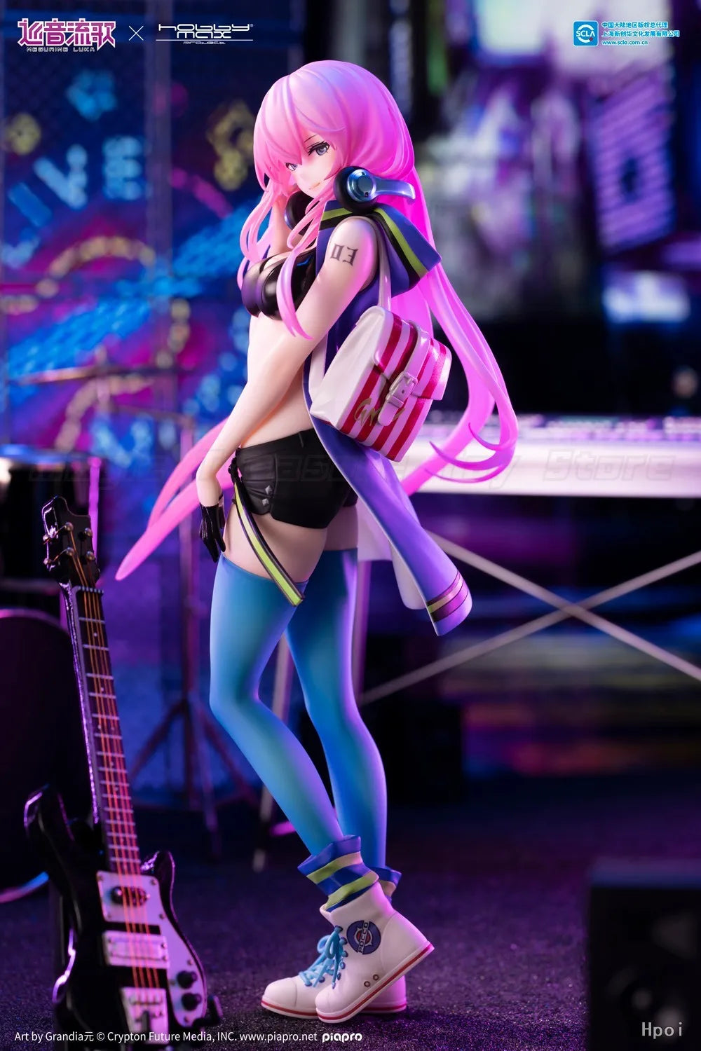 【Pre-sale】Original HobbyMax Megurine Luka Trendy Street Figure Ornaments Gifts