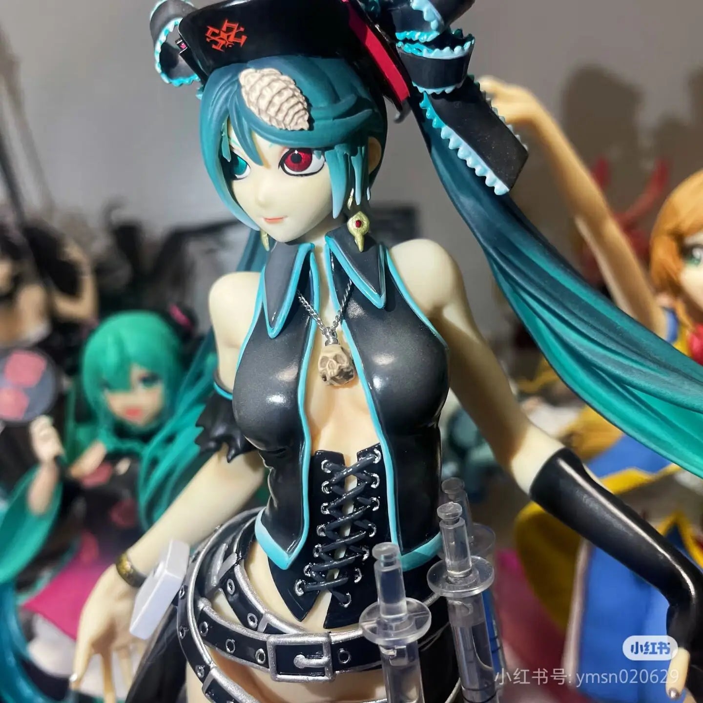 Unioncre Hatsune Miku Vocaloid Prisoners And Paper Planes Skeletal Anime Figure Miku Model Statue Toy Birthday Gifts