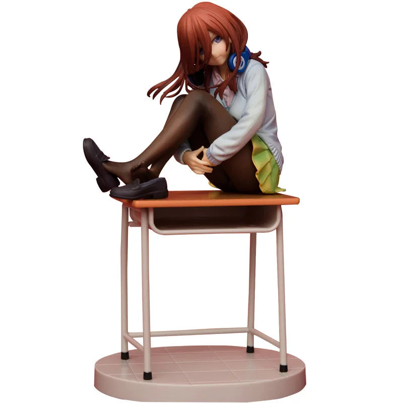 12CM Nakano Miku The Quintessential Quintuplets Action Figure Collection Toys Christmas Gift Doll