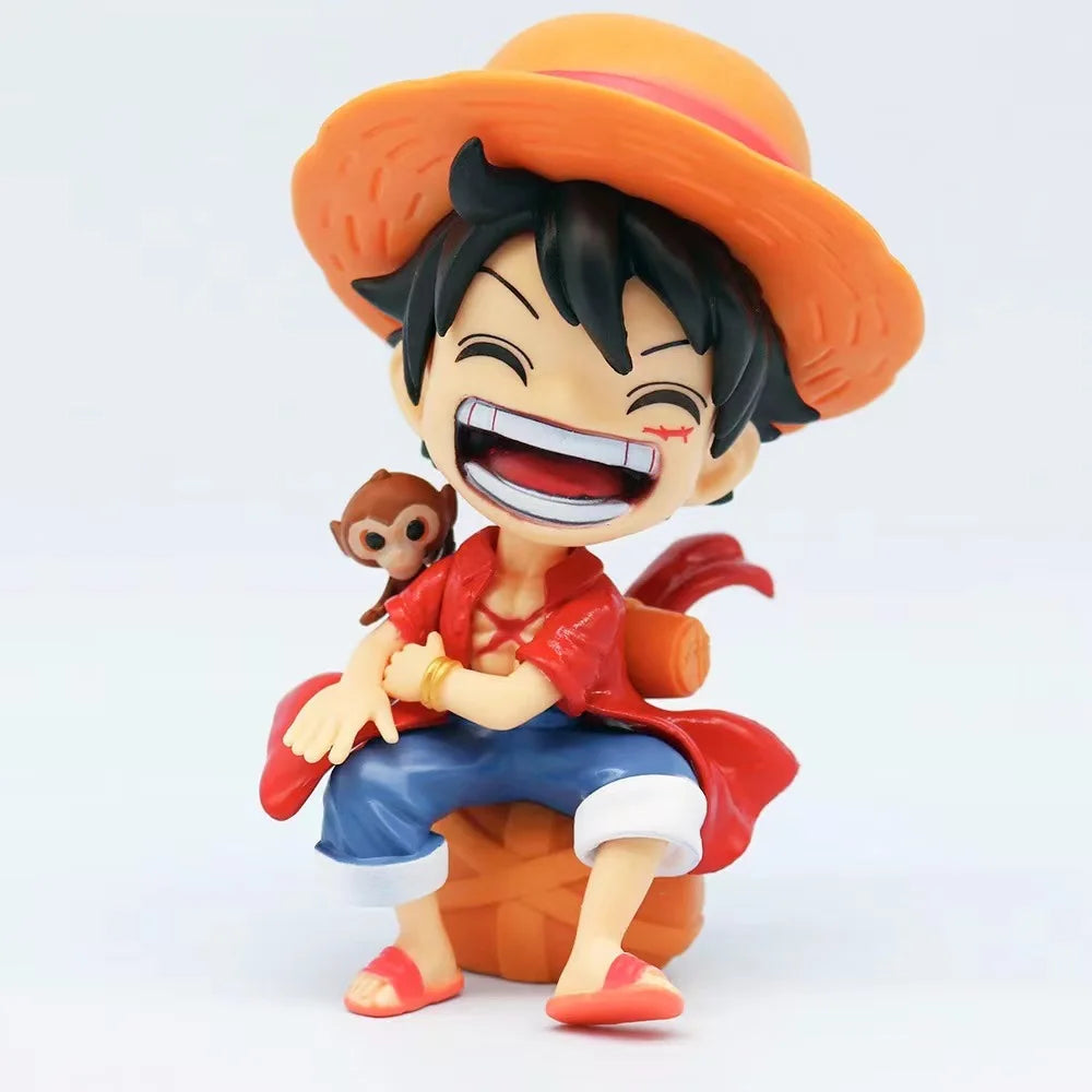 One Piece Navigation King Q sitting posture Luffy Solon Shan Zhi hand-made tide play doll model car ornaments