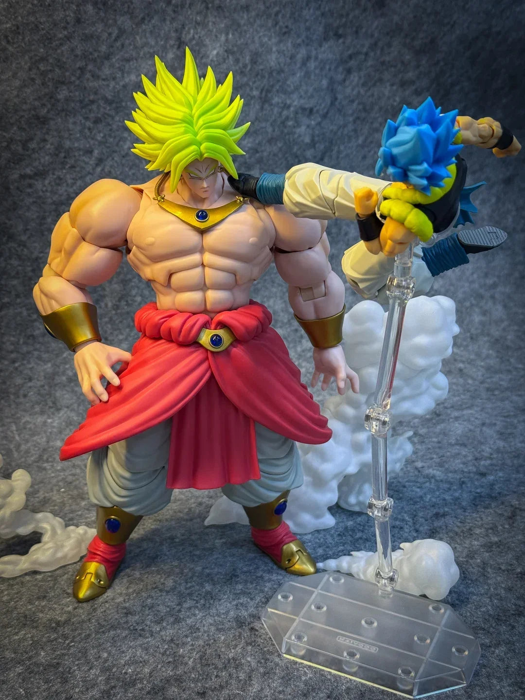 In Stock Kong Studio Beast Deities Dragon Ball Z Broly Figure Super Saiyan 3 Broly Norse God Fenrir Anime Action Figure Gift Toy