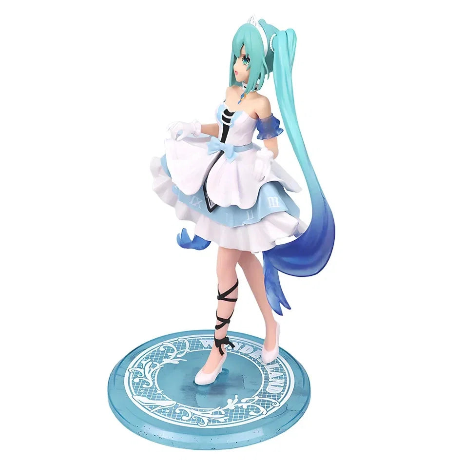 Anime Hatsune Miku 19cm Cinderella Fairy Tale Wonderland Figure, a gift for girls, an anime model ornament.