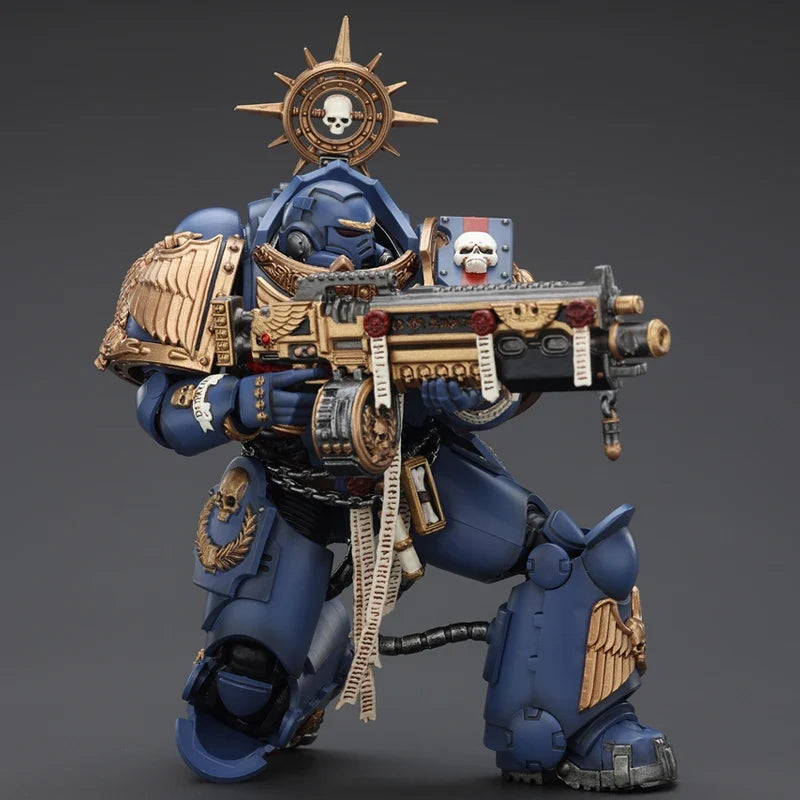 JOYTOY Warhammer 40K Ultramarines Heavy Relic Primus Armor 1/18 Action Figures Heavy Artificer Armor Game Model Collectible Toys