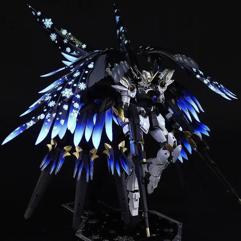 Bandai new MG Spring Macaron Pink Cherry Blossom Freedom 2.0 Up to Black Snow Hime Assembled Thousand Hand Gradient Gift