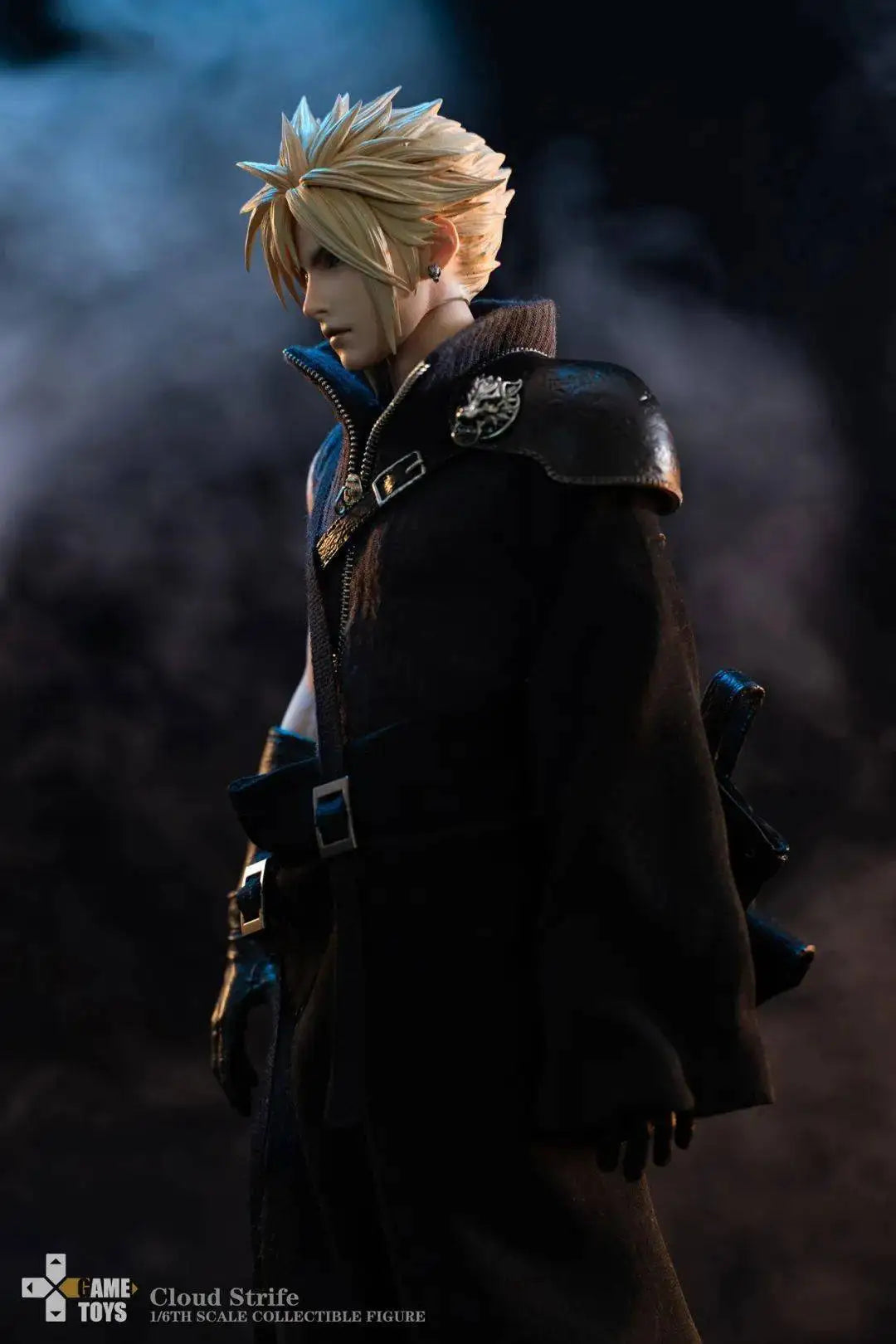 Original  FF7 AC Game toys GT-006A 1/6 Cloud Strife 1/6 Action Figure About 32CM