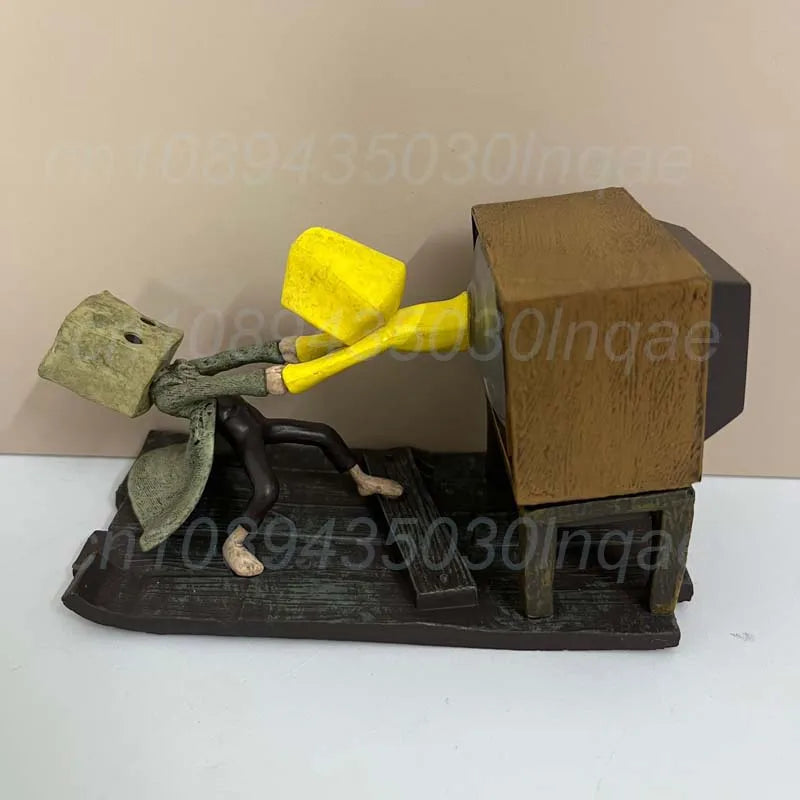 Hot Game GK Little Nightmares Anime Figure Six Maya Yamaoka Mono Action Figure Model Toys Christmas Present Room Decor