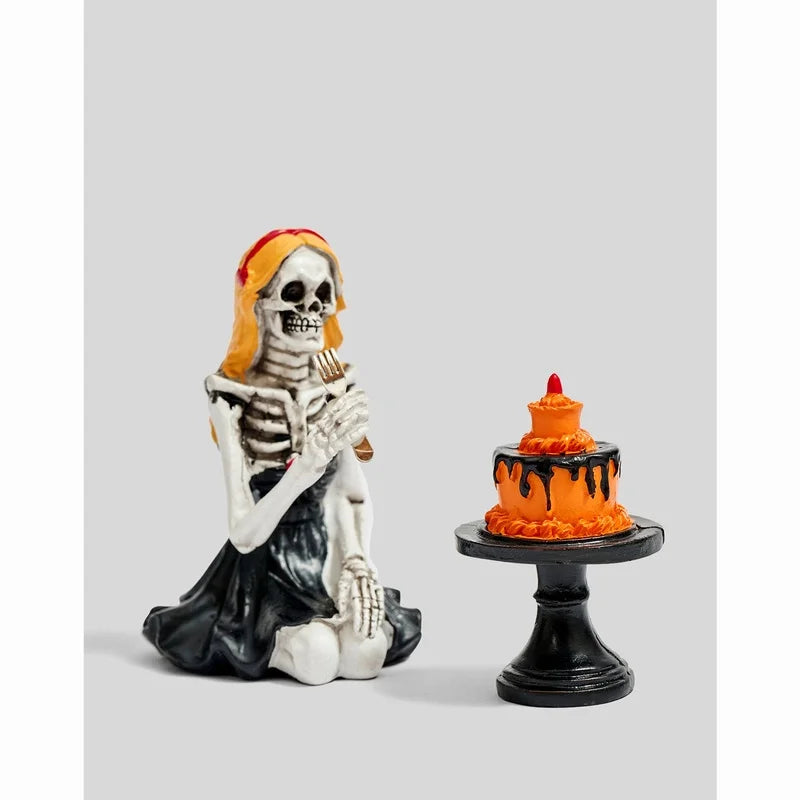 Novelty Gift Groom Bride Newlyweds Cake Girl Skull Dark Halloween Family Desktop Decoration Office Desktop Handmade Decoration