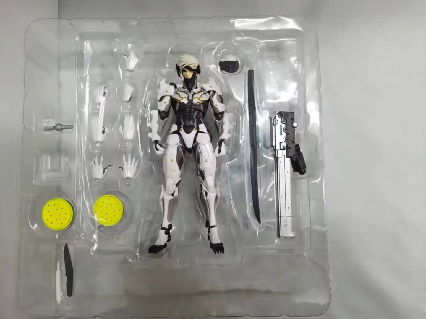 14CM hot Metal Gear Raiden articulated Action figure Metal Gear Character Model ornament Doll Statue Joint Movable game Toy Gift
