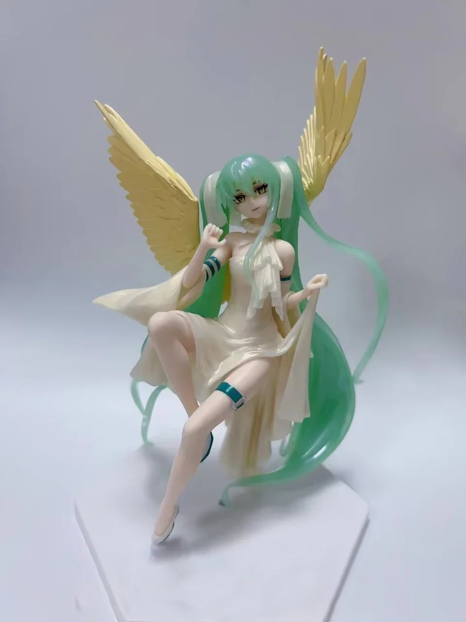 17cm Hatsune Miku Anime Figure Light And Dark Beautiful Angel Girl Action Figure PVC Collectible Model Doll Ornaments Toys Gifts