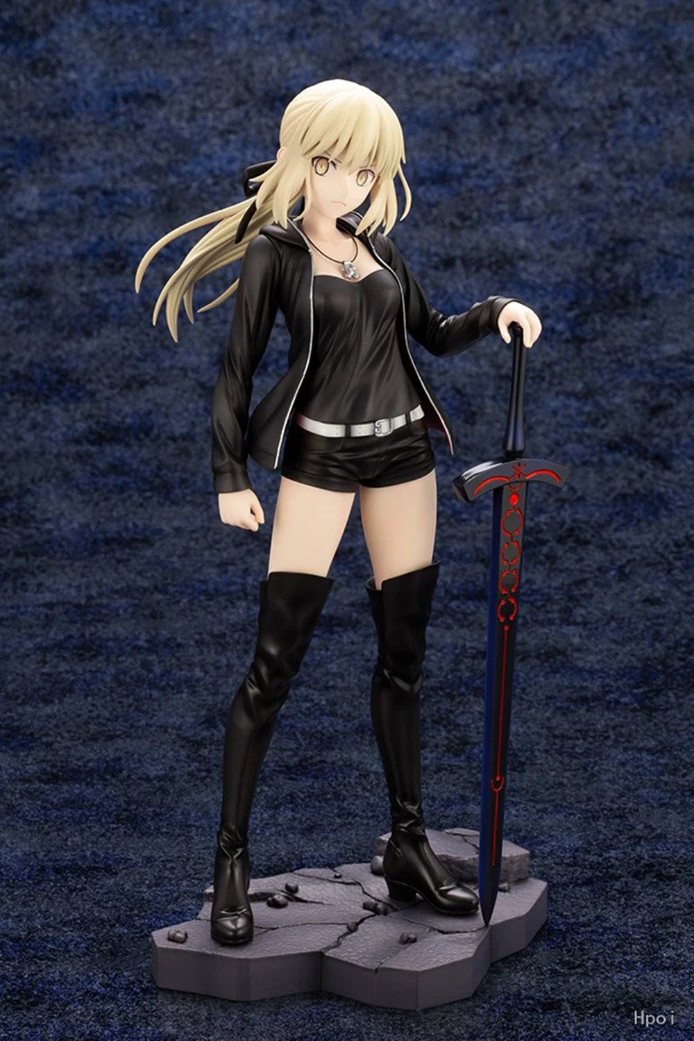 24CM Anime Fate/Grand Order Altria Pendragon 1/7 Saber Figure Standing Sword Model Toy Gift Collection Action Figure PVC