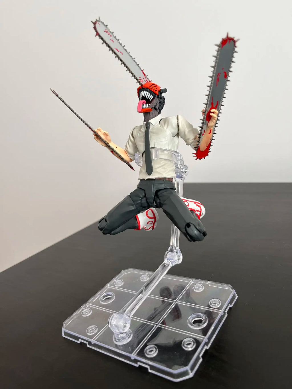 BANDAI 15CM Anime Chainsaw Man Figure Standing SHF Aciton Figure Replacement Face Hand Model Toy Doll Collection Gift PVC