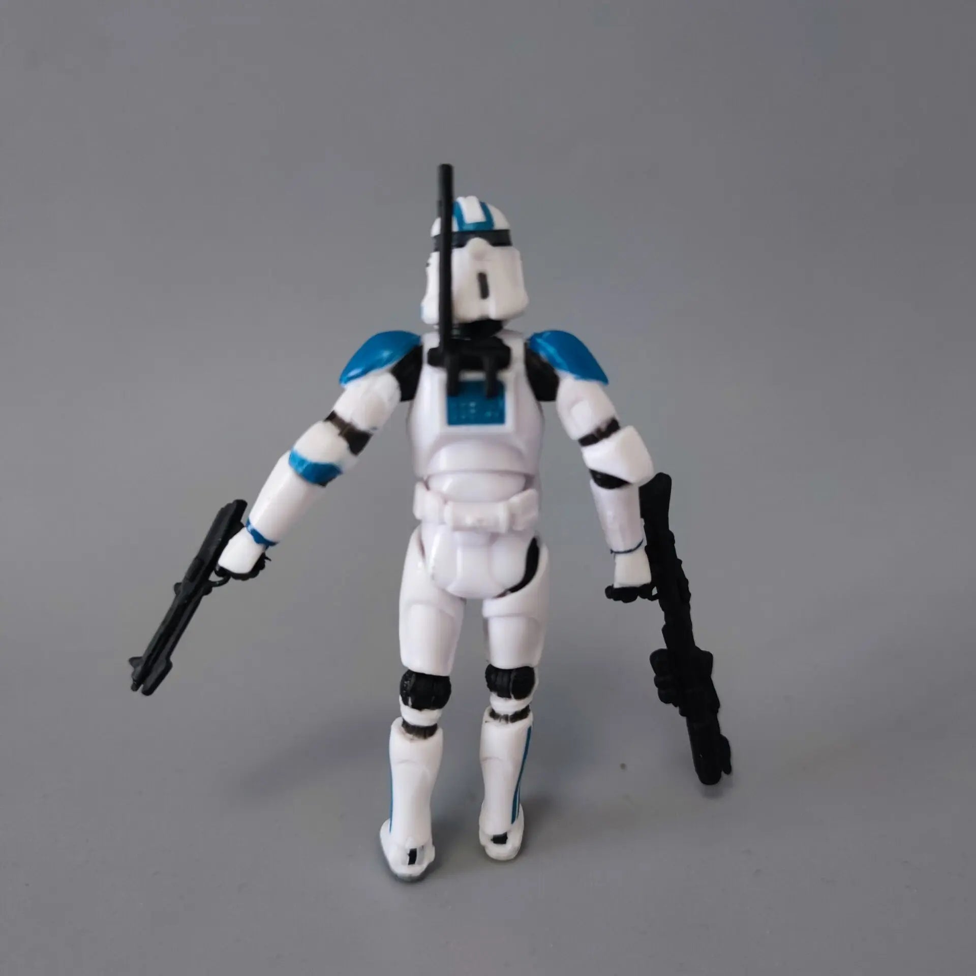 Star Wars Republic 501-st Legion Blue White Trooper 3.75" Loose Action Figure