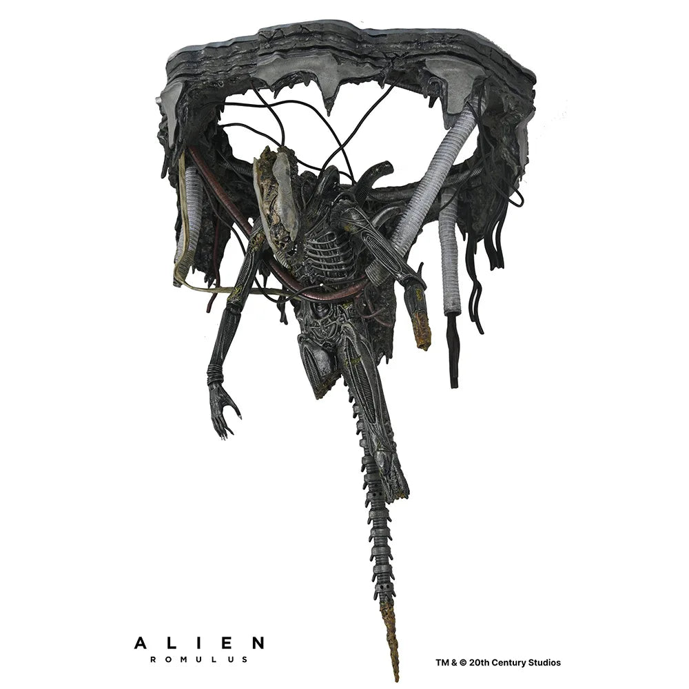 NECA 51743 Toys Alien: Romulus Action Figure Deluxe Suspended Lab Xenomorph XX121 Original Model Collection Doll Decoration Gift