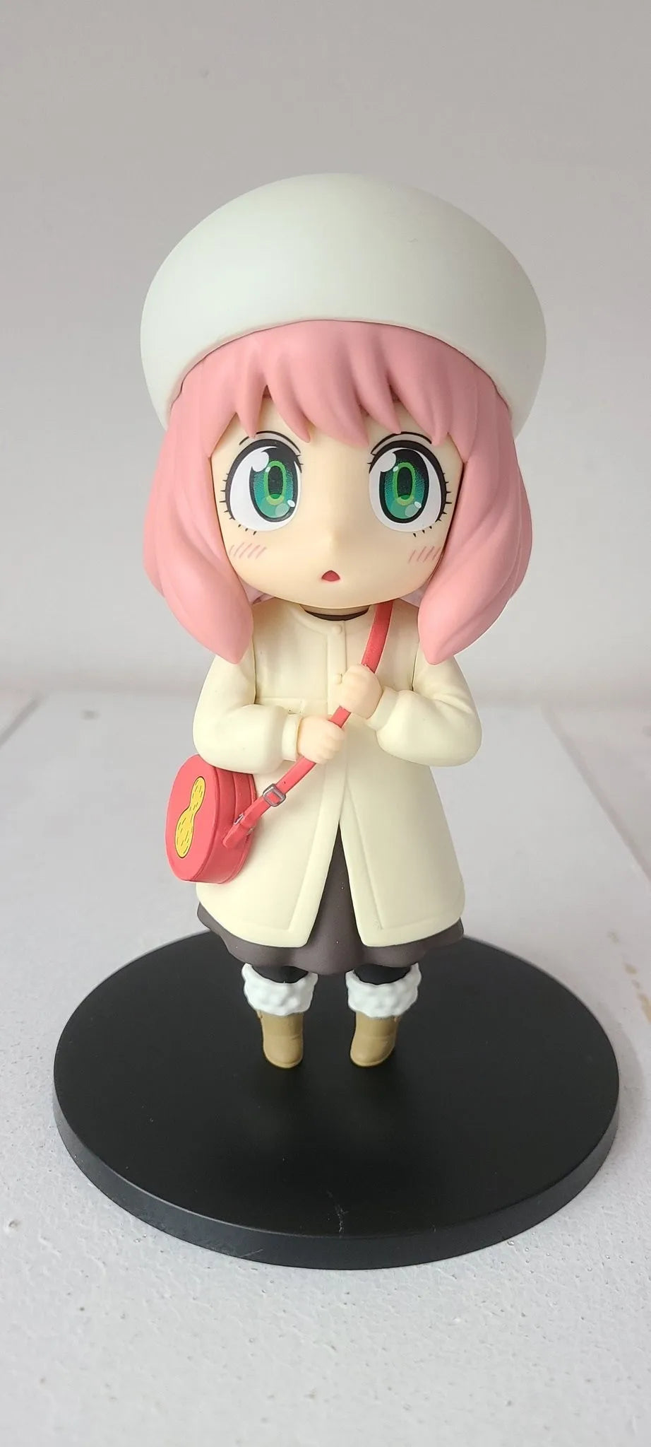 15CM Anime SPY Family Anya Forger Figure 4 Winter Clothing Hat Dress Up Cute Standing Model Toy Gift Collection Action Figure