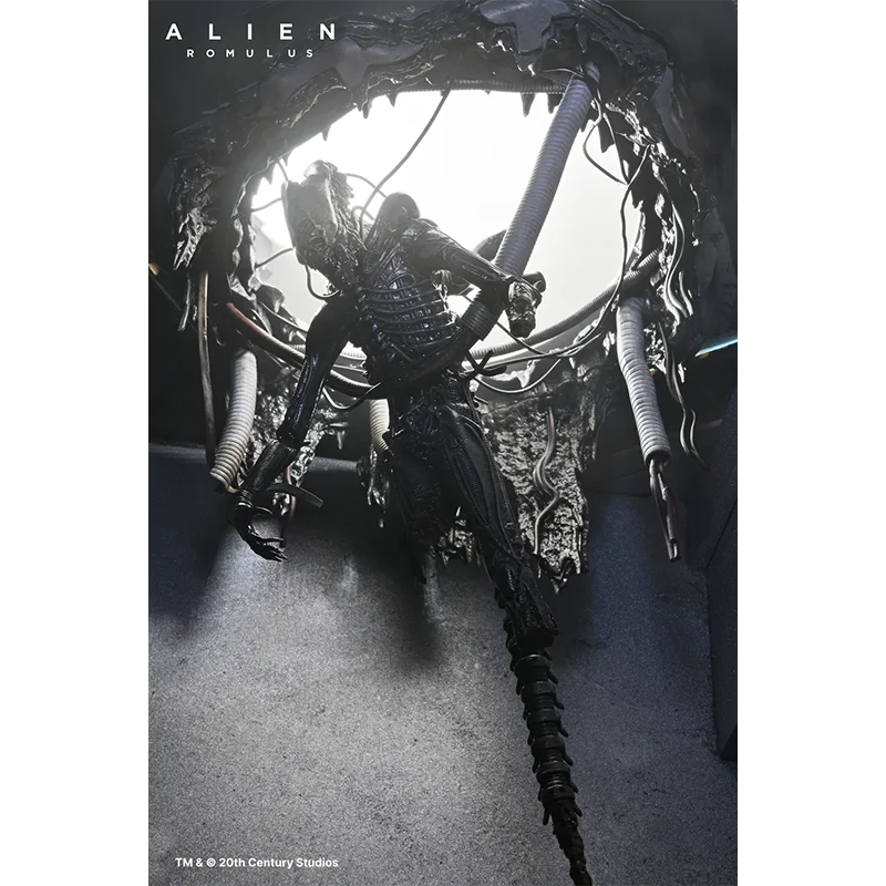 In Stock 100% Original Neca 51743 Alien Romulus Deluxe Suspended Lab Xenomorph XX121 7" Scale Anime Action Collection Figure Toy
