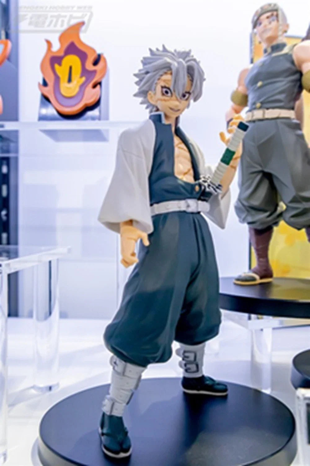 Original genuine 15CM Anime Figure Demon Slayer Kanroji Mitsuri Figure Kimetsu no Yaiba Kamado Tanjirou Figure Model Toy
