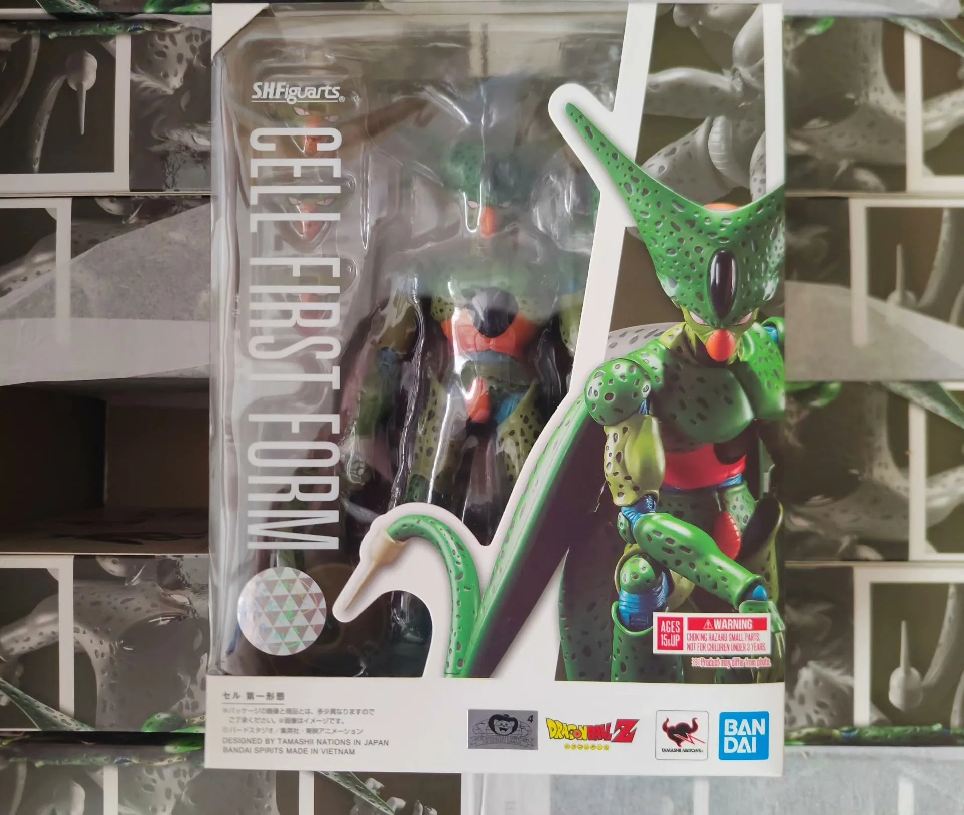 Bandai Officially Licensed DRAGON BALL Z  S.H.Figuarts Cell (First Form) Premium Collectible Model Gift