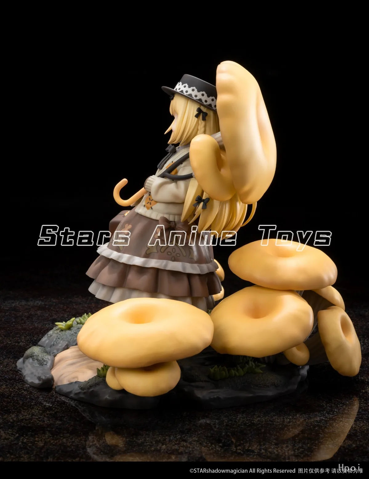 【Pre Sale】Original Reverse Studio Mushroom Girl Series No.3 Golden Top Side Ear 1/1 Ornament Toy Animation Figure