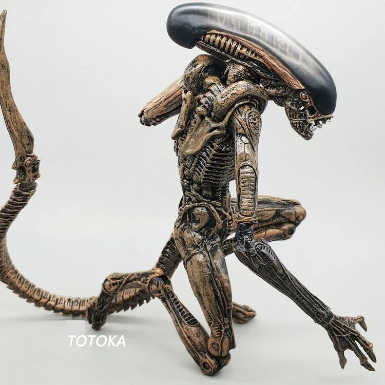 7-Inch Alien Vs. Predator: Xenomorph Dog & Predator Warrior - Covenant Edition Articulated Figure Set