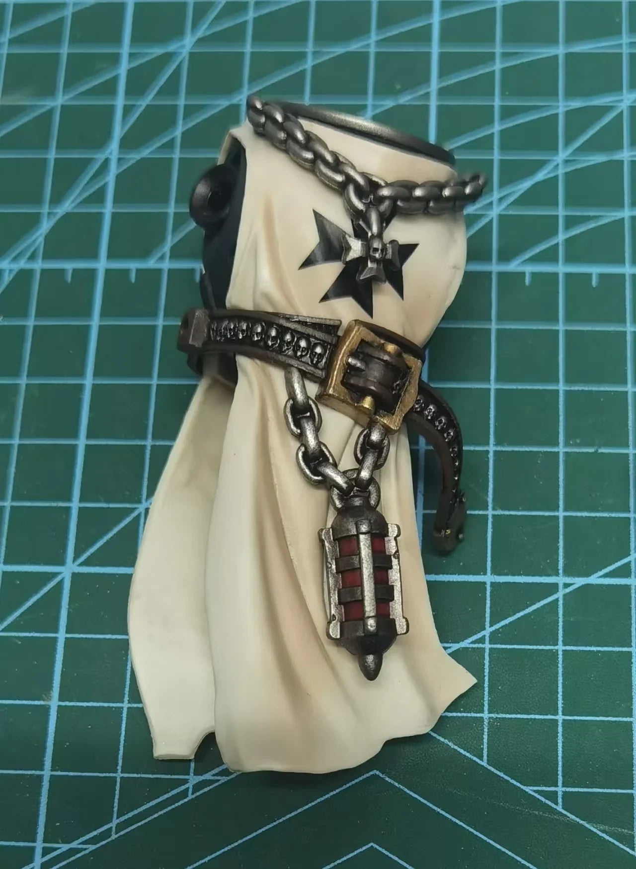 Joytoy Warhammer 40K 1/18 Action Figures Black Templars Marshal Baldeckrath 12.3cm  Model Toy