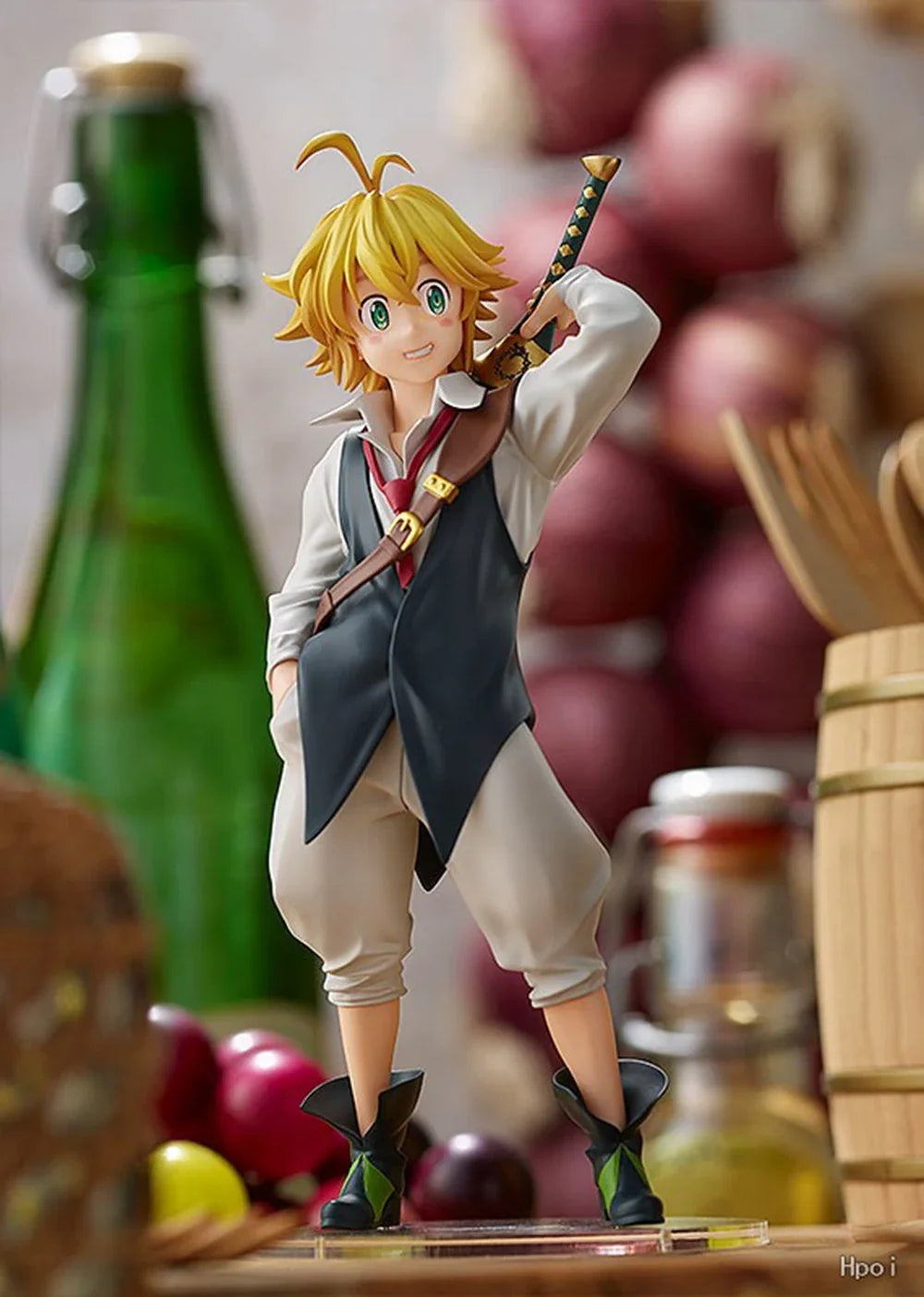 15CM Anime Meliodas King Model Character Doll Pillow Poses Carrying Sword Action Figure PVC Action Figure Collection Gift