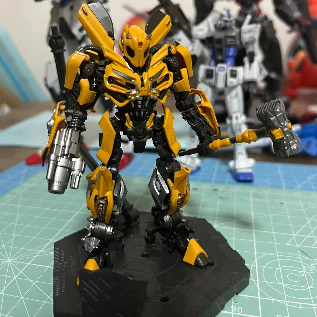 In Stock Transforming Toys Trumpeter Smart Kit SK07 TF5 Bee Glue-free Movable Assembly Model Car Robot Movable Dolls Gifts