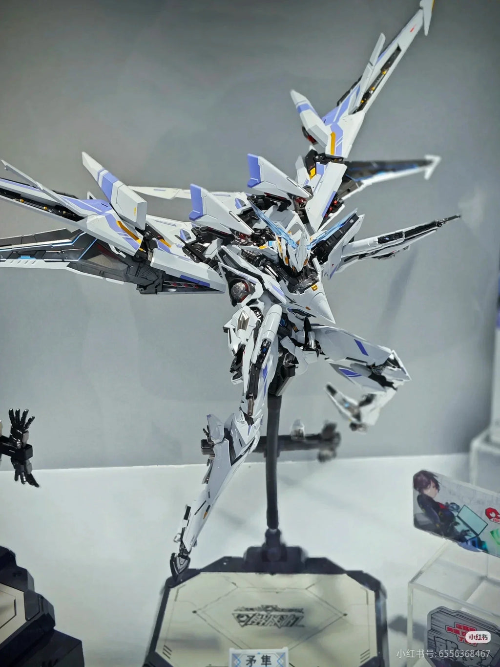 MOSHOW UBP-R02T Falcon Break Striker Model Toy - Painted Model with Metal Frame Collectible Action Figure in Stock