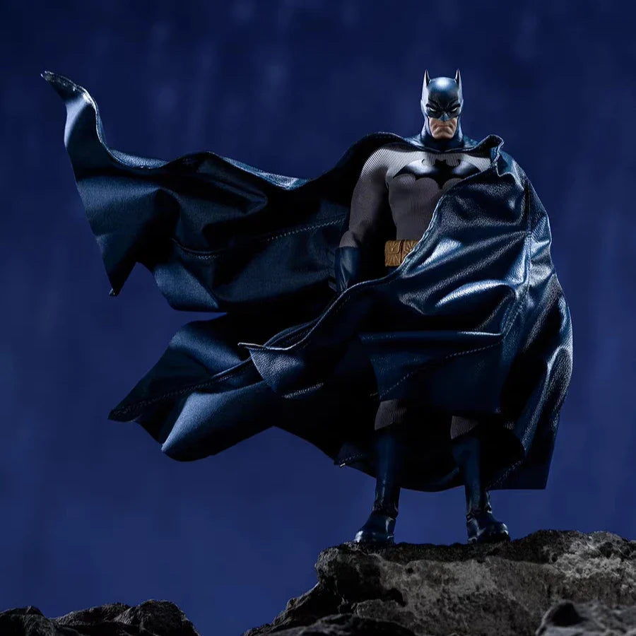 New Genuine Gong Dc Silence Batman Cloth Outfit Action Figures Batman Anime Figure 3d Batman Collectible Movable Model Toy Gift