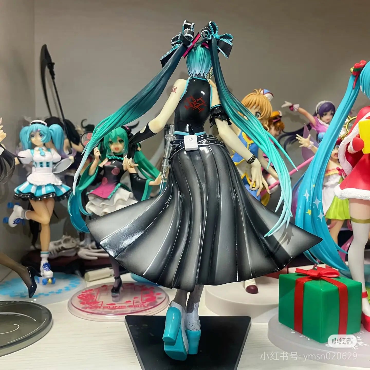 Unioncre Hatsune Miku Vocaloid Prisoners And Paper Planes Skeletal Anime Figure Miku Model Statue Toy Birthday Gifts