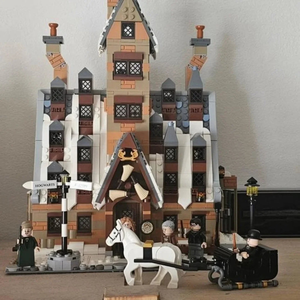 3228pcs Bricks Hogsmeade 76457 Building Blocks Winter Village Street View Model Assemble Toys Movie Children Christmas Gifts