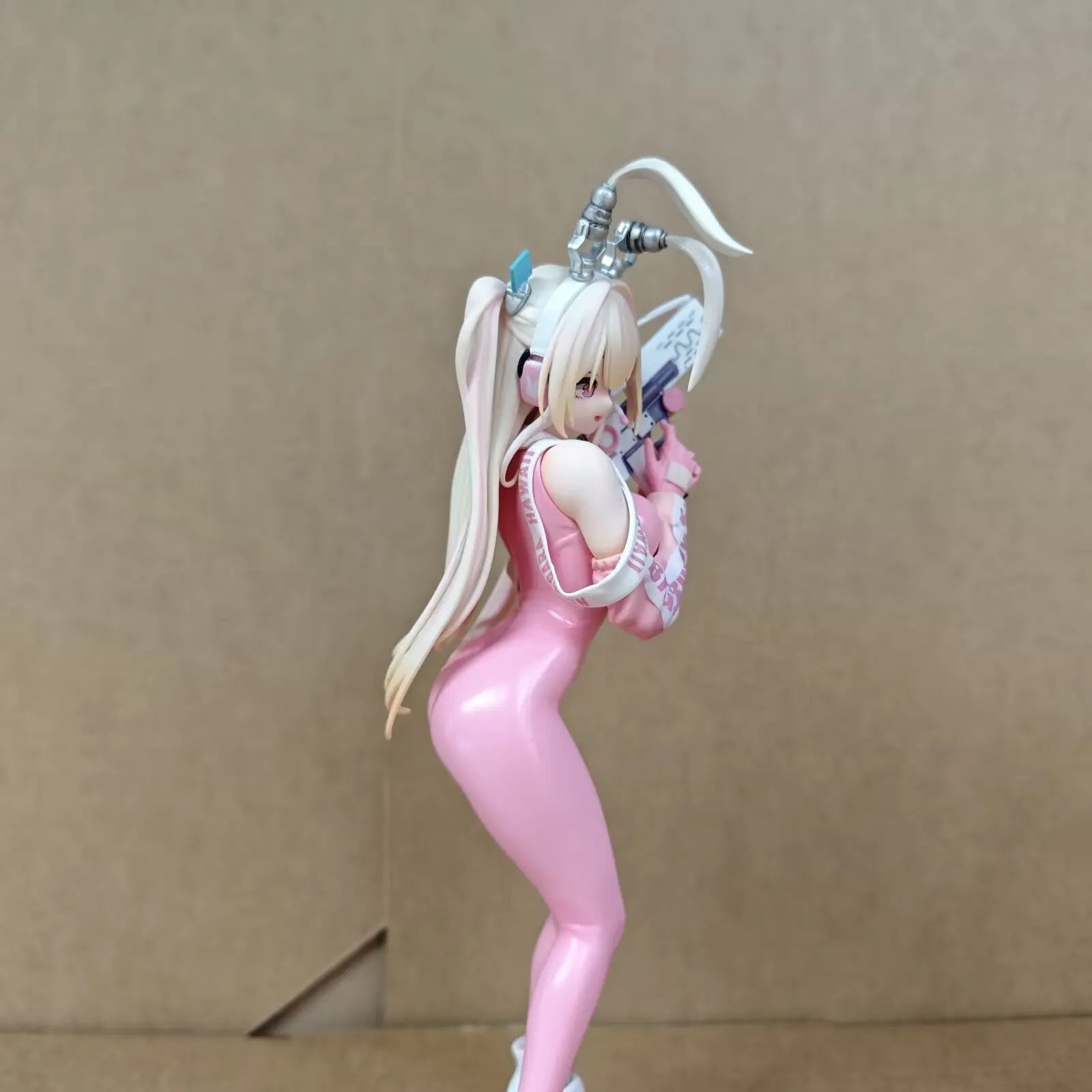 Superbunny Pink Anime Statue Cute Girl Figurine Trendy Decorative Collectible Artwork High-Quality Handmade Gift For Girls