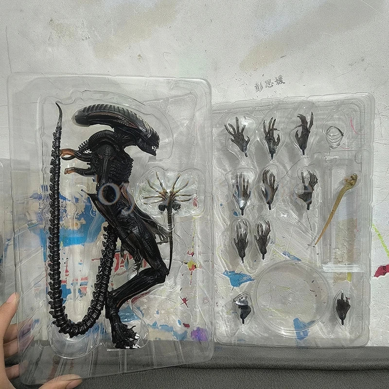 Alien Romulus Scorched Xenomorph Anime Figure Aliens vs Predator Action Figure Collection NECA Movie Toy Doll Birthday Gift 20cm
