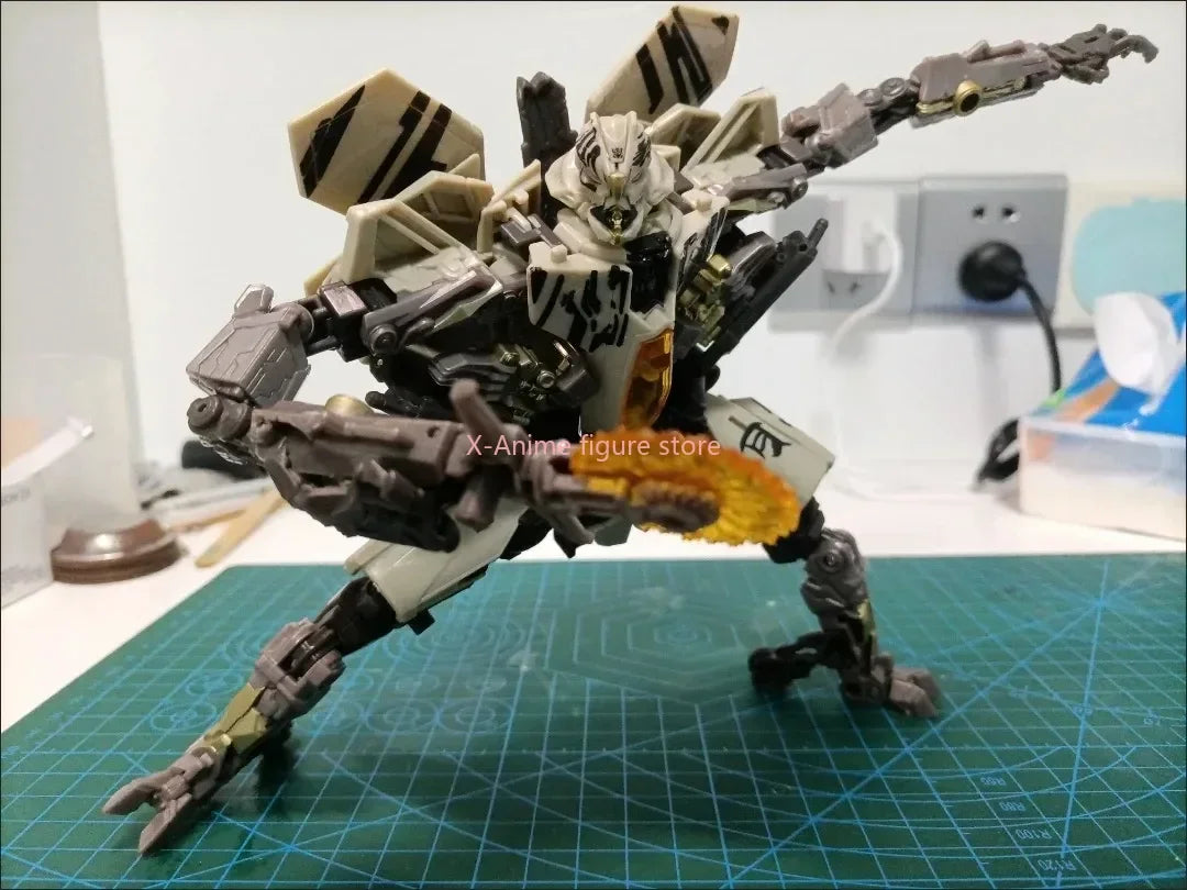 Spot Hasbro Transformation Toy SS21 Starscream Cybertron Star Pattern Painting Studio Series Robot Model Action Figures Gift