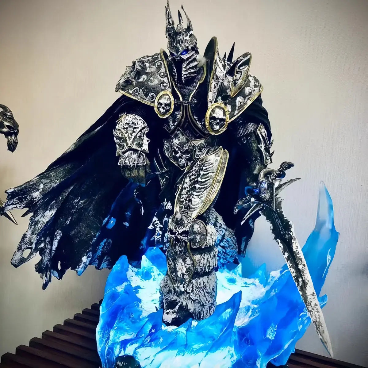 World Of Warcraft Figure Lich King Figures Arthas Menethil Figurine Pvc Gk Statue Model Doll Collection Room Decoration Toy Gift