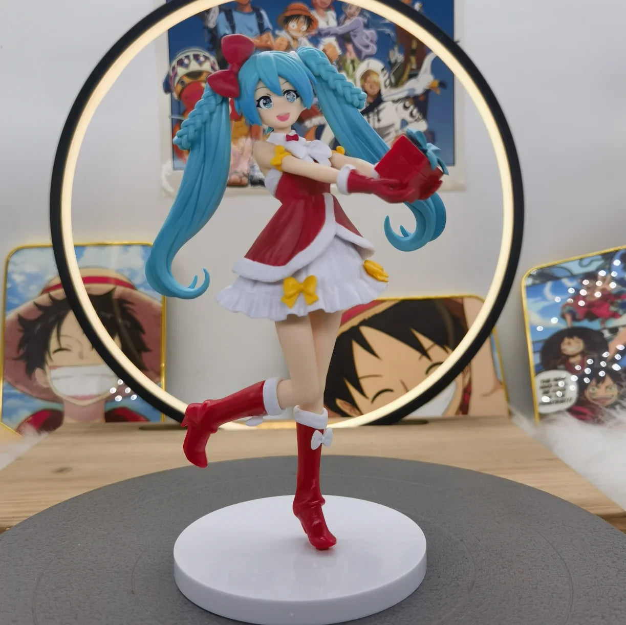 21CM Anime Hatsune Miku Christmas 2022 Figure Model Toy Gift Collection Action Figure PVC Super Scenery Standing Doll