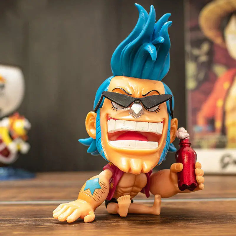 Bandai Q version One Piece King Big Head Lufei Solon Chobais Female Emperor Doll Blind Box Animation Ornaments