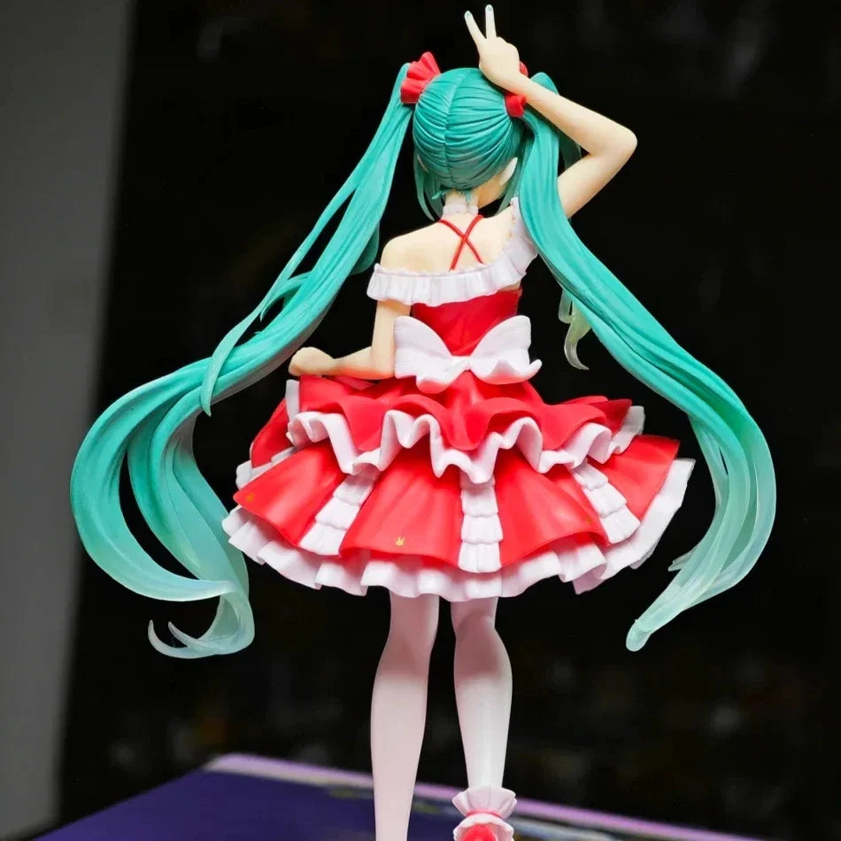Hatsune Miku Desktop Cute Action Figure Tale Wonderland Miku Puss in Boots Anime Figurine Kawaii Girl Model Toy Adorable Decor