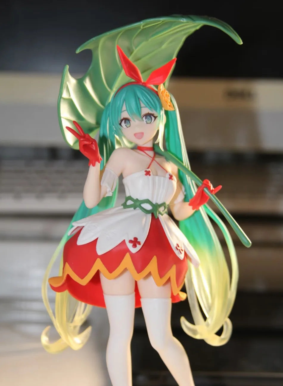 HOT Hatsune Miku Anime Figure Wonderland PVC Model Action Toy Thumbelina Ver. Desktop Decoration Dolls Ornaments Collection Gift