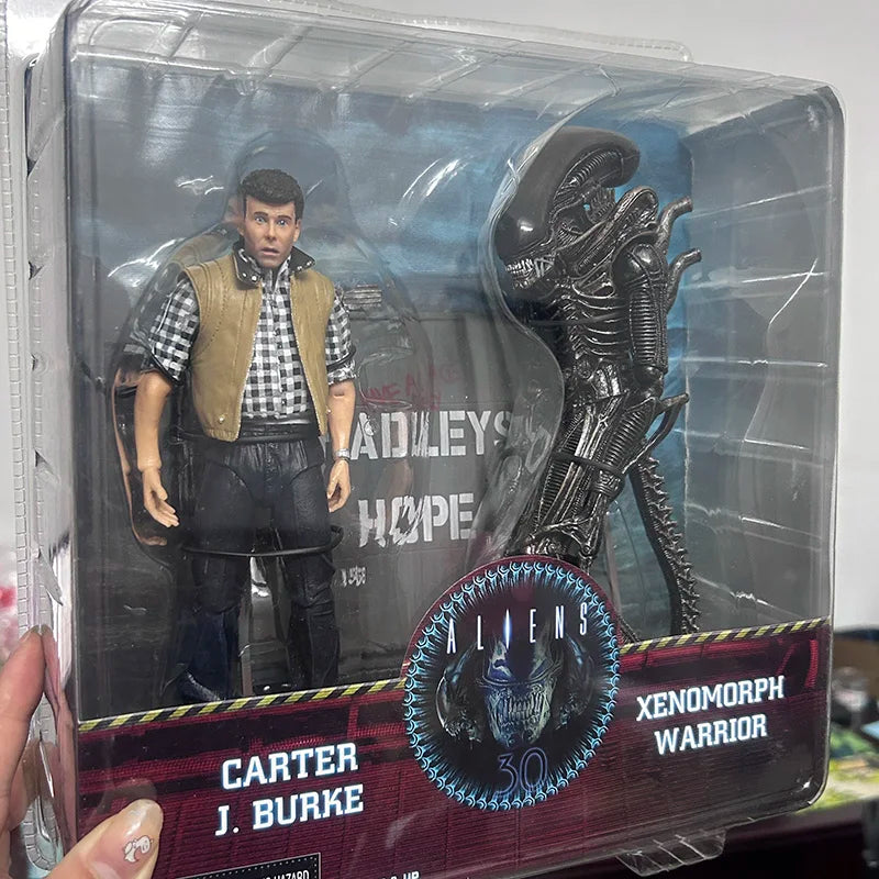 NECA Alien Vs Predator Action Figure Aliens vs Predator Grid Alien Xenomorph Translucent Model Toys 2pcs Desktop Collection Gift