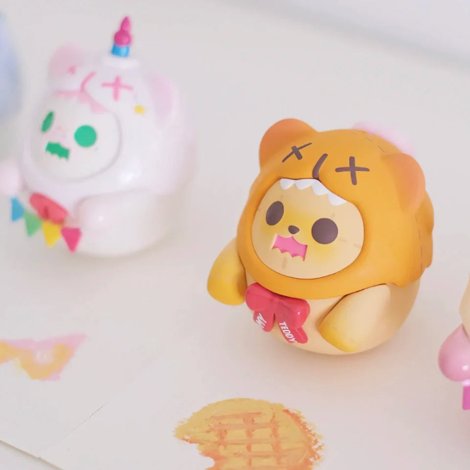 Shinwoo Ghost Bear Collection Action Figures Fashion Toys Limited Cute Dolls Spring Fox Birthday Gift Cartoon Ornament
