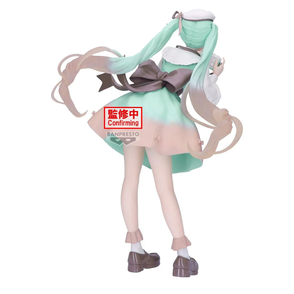 Original in Stock Bandai Spirits Banpresto Piapro Characters Hatsune Miku Collection Series Model Cartoon Character Anime Figure