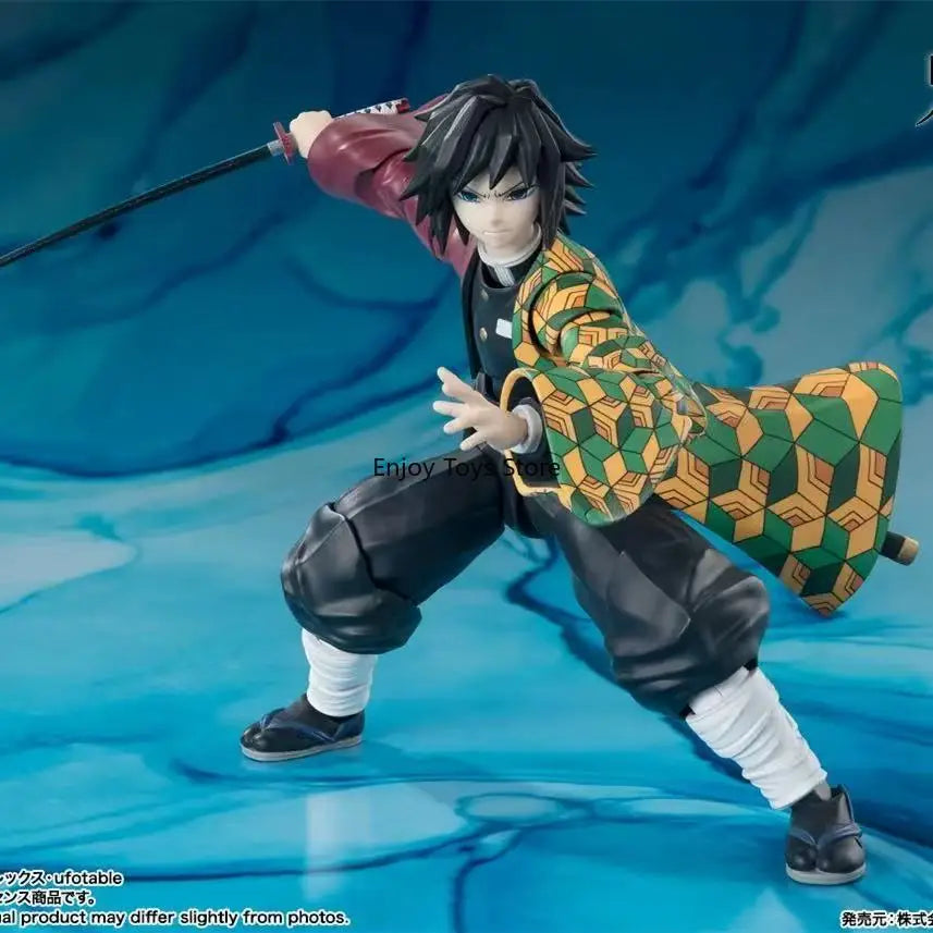 In Stock Bandai SHF Demon Slayer: Blade of Demon Slayer: Water Pillar: Breath of Water Tomooka Yoshiaki Can Use A Model